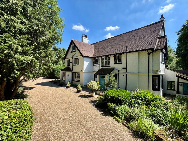 Click the photo for more details of Chesham, Buckinghamshire
