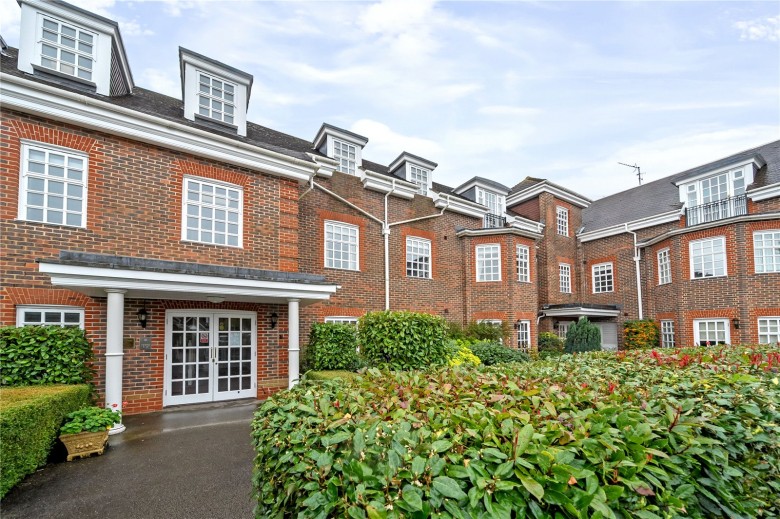Click the photo for more details of Castle Village, Berkhamsted, Hertfordshire