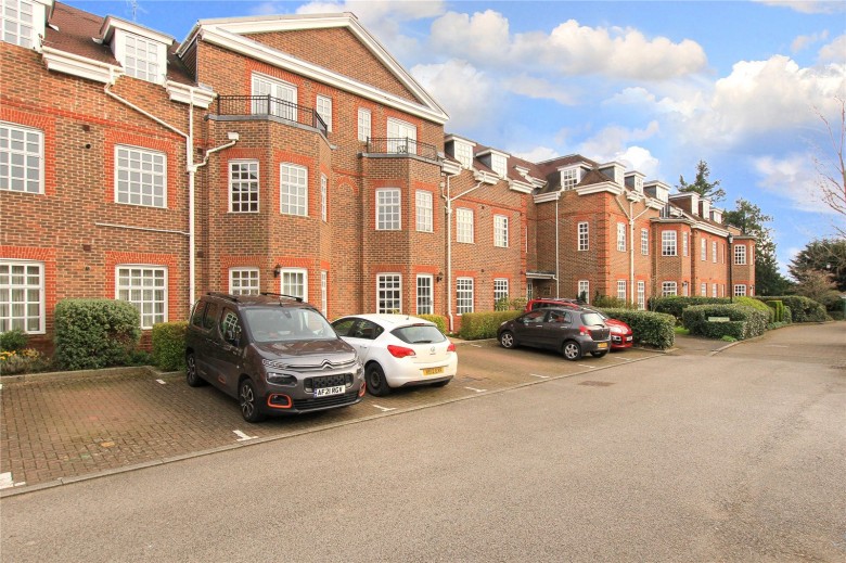 Click the photo for more details of Castle Village, Berkhamsted, Hertfordshire