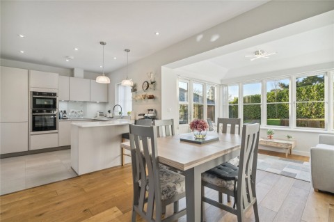 Click the photo for more details of Boxmoor, Hertfordshire
