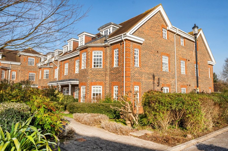 Click the photo for more details of Castle Village, Berkhamsted, Hertfordshire