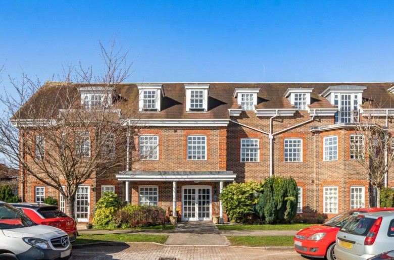 Click the photo for more details of Castle Village, Berkhamsted, Hertfordshire
