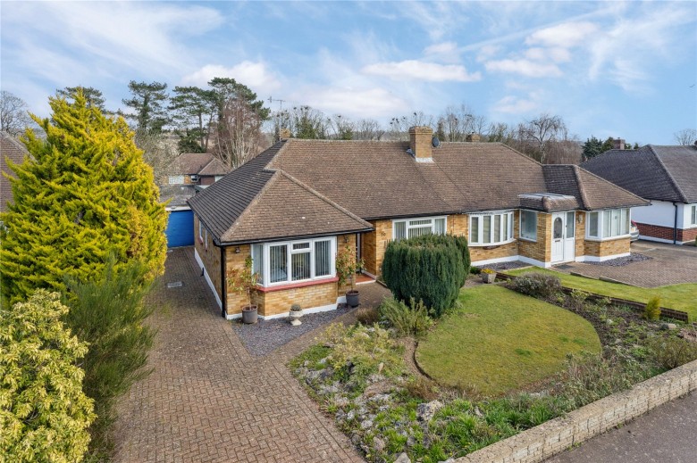 Click the photo for more details of Northchurch, Berkhamsted, Hertfordshire