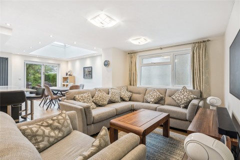 Click the photo for more details of Q`Tring, Hertfordshire