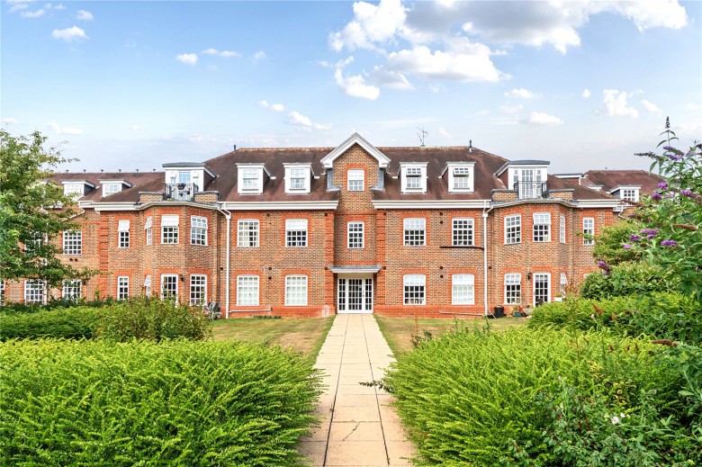 Click the photo for more details of Castle Village, Berkhamsted, Hertfordshire