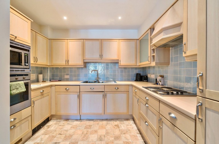 Images for Castle Village, Berkhamsted, Hertfordshire