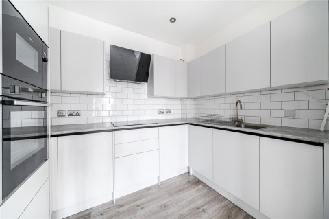 Click the photo for more details of Castle Village, Berkhamsted, Hertfordshire