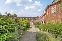 Images for Castle Village, Berkhamsted, Hertfordshire