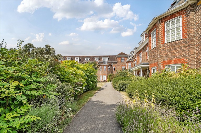 Images for Castle Village, Berkhamsted, Hertfordshire