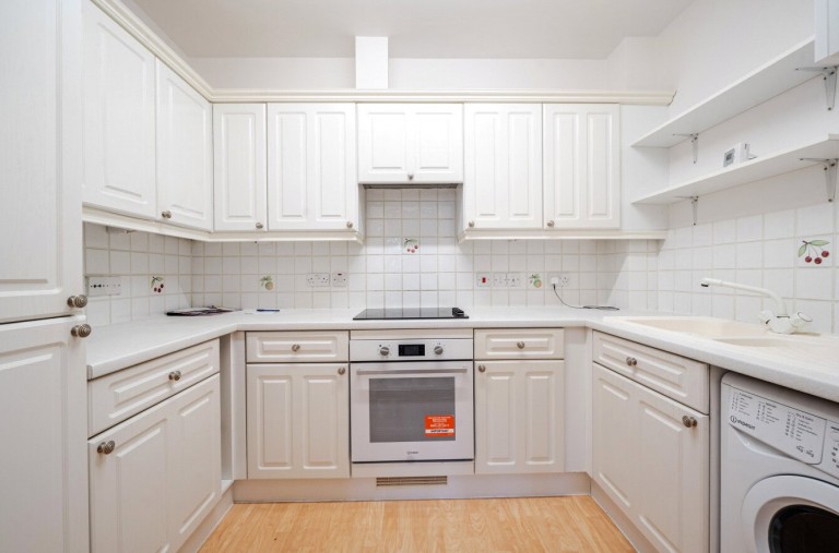 Images for Castle Village, Berkhamsted, Hertfordshire