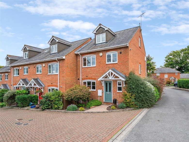 Click the photo for more details of Potten End, Berkhamsted, Hertfordshire