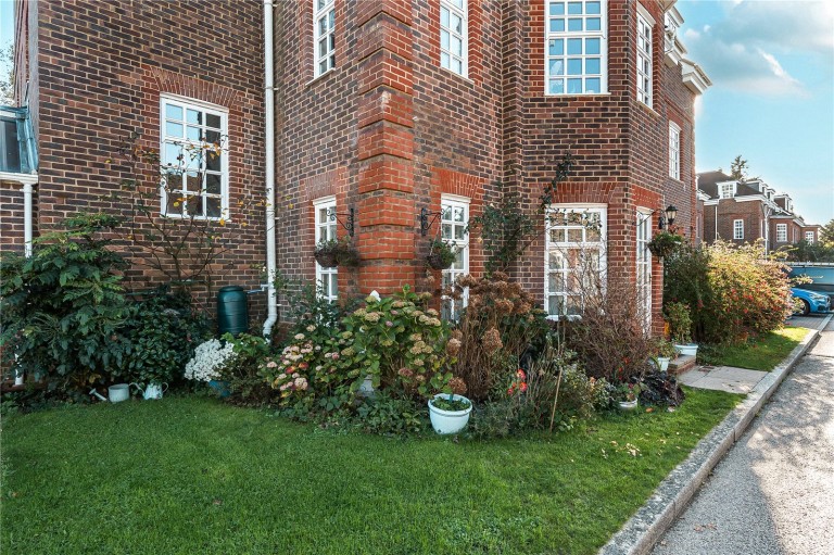 Images for Castle Village, Berkhamsted, Hertfordshire