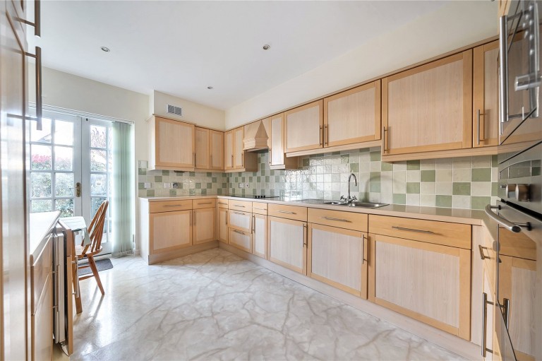 Images for Castle Village, Berkhamsted, Hertfordshire