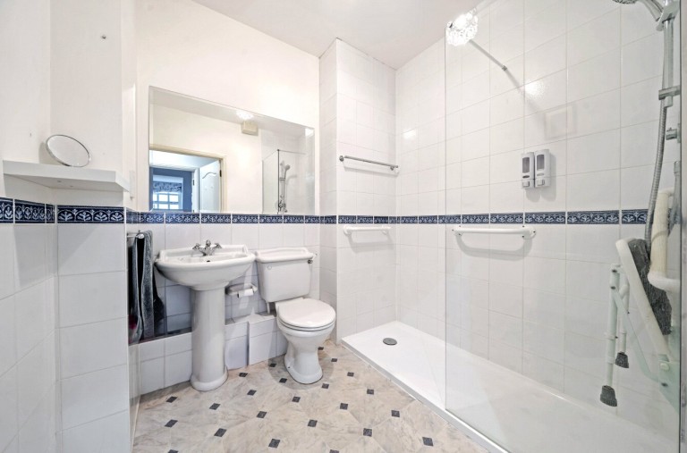 Images for Castle Village, Berkhamsted, Hertfordshire