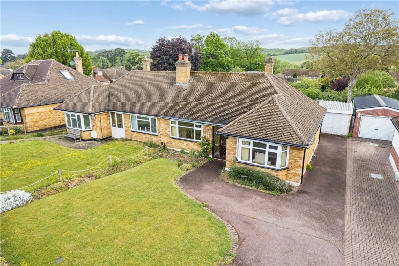 Click the photo for more details of Northchurch, Berkhamsted, Hertfordshire