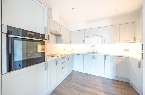 Click the photo for more details of Castle Village, Berkhamsted, Hertfordshire