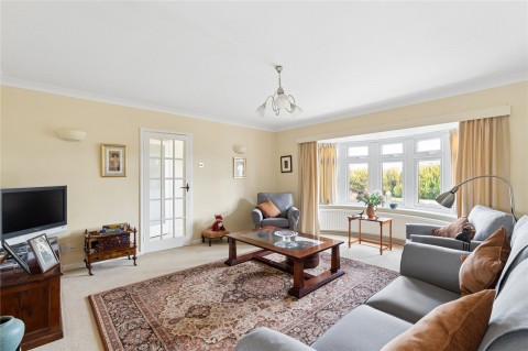 Click the photo for more details of Edlesborough, Buckinghamshire