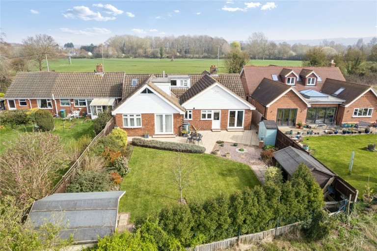 Images for Edlesborough, Buckinghamshire