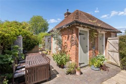 Images for Buckland Common, Tring, Buckinghamshire