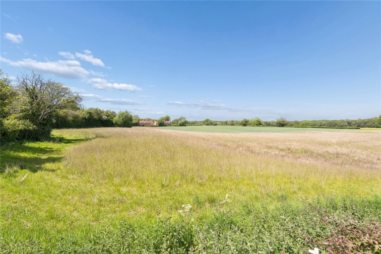Images for Buckland Common, Tring, Buckinghamshire