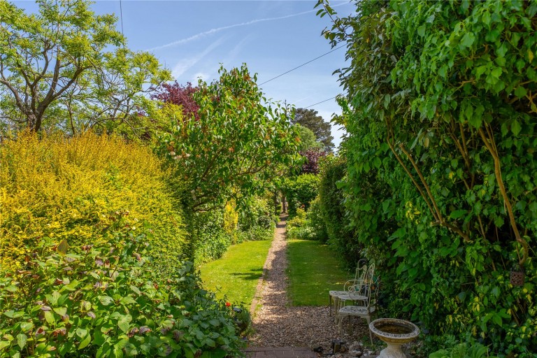 Images for Buckland Common, Tring, Buckinghamshire