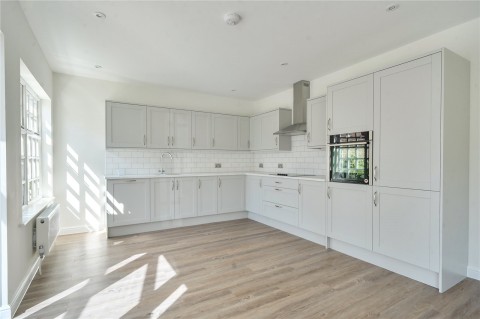 Click the photo for more details of Castle Village, Berkhamsted, Hertfordshire