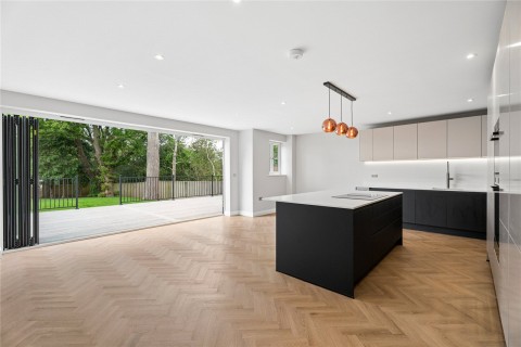Click the photo for more details of Chesham, Buckinghamshire
