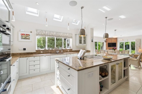 Click the photo for more details of Chesham, Buckinghamshire
