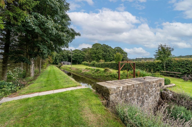 Images for Star, Glenrothes, Fife
