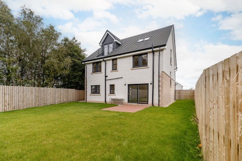 Click the photo for more details of Houston, Renfrewshire