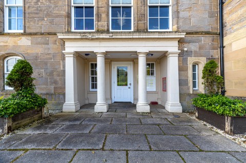 Click the photo for more details of Stewarton, Kilmarnock, East Ayrshire