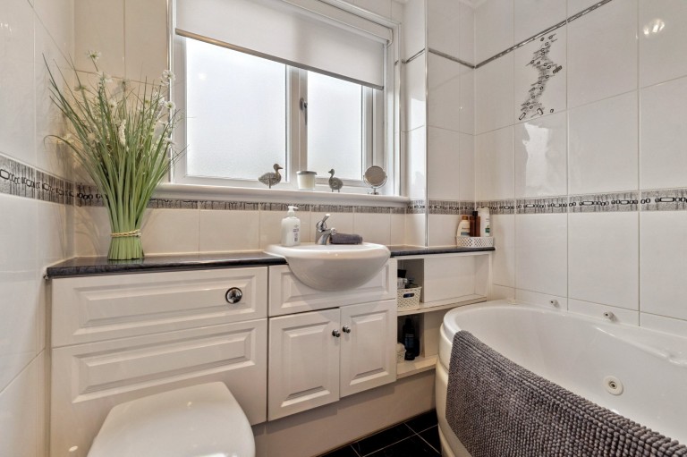 Images for Howwood, Johnstone