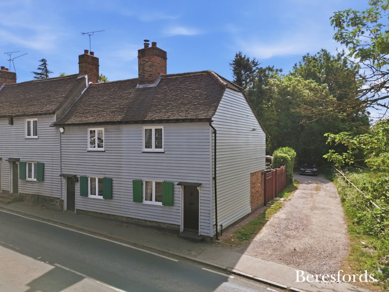 Click the photo for more details of Harwood Hall Lane, Upminster, Essex