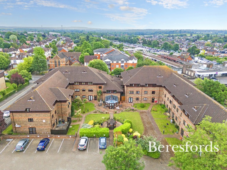 Images for Waldegrave Gardens, Upminster