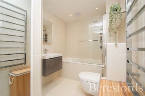 Click the photo for more details of Upminster