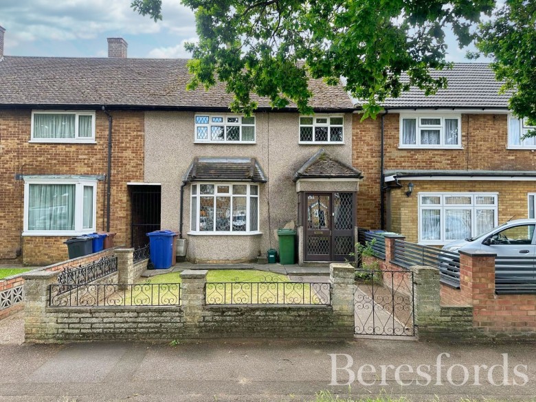 Click the photo for more details of Aveley, South Ockendon, Essex