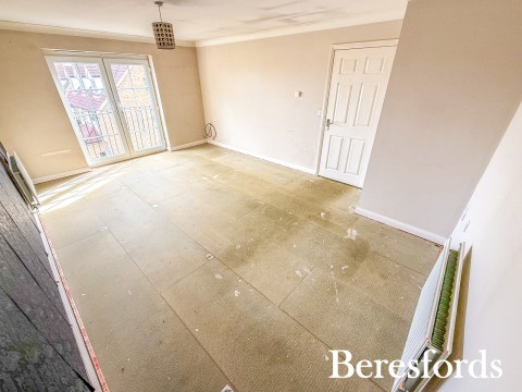Click the photo for more details of Aveley, South Ockendon, Essex