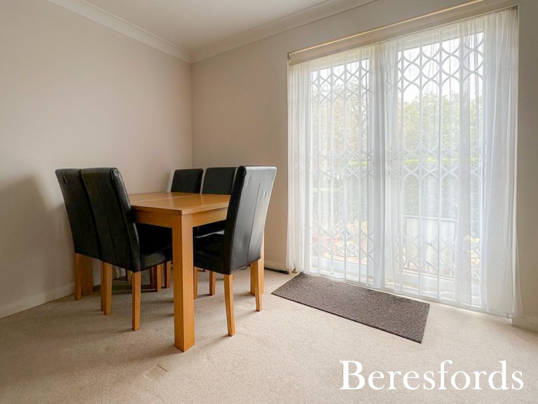 Images for Waldegrave Gardens, Upminster