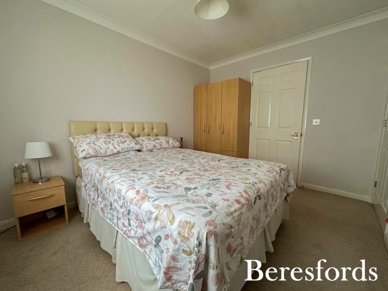 Images for Waldegrave Gardens, Upminster