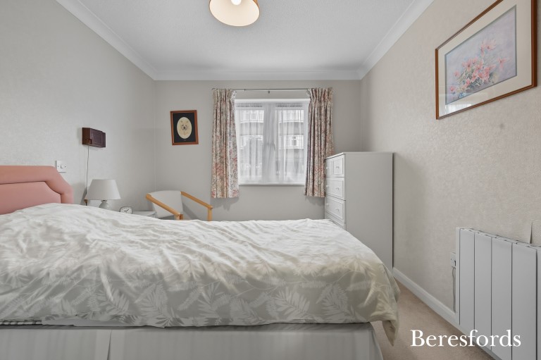 Images for Waldegrave Gardens, Upminster