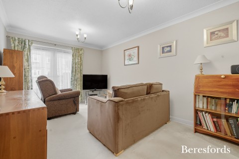 Click the photo for more details of Waldegrave Gardens, Upminster