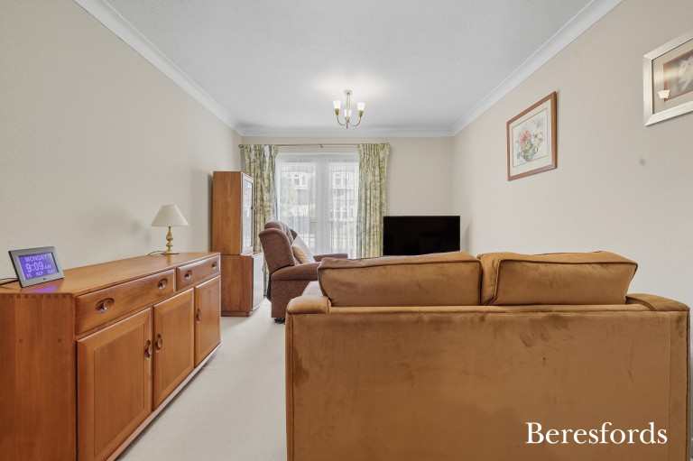 Images for Waldegrave Gardens, Upminster