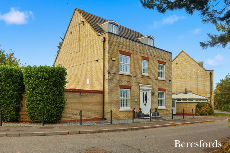 Click the photo for more details of Chafford Hundred, Grays, Essex