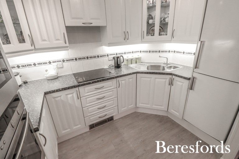 Images for Waldegrave Gardens, Upminster