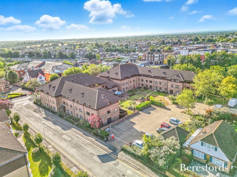 Images for Waldegrave Gardens, Upminster