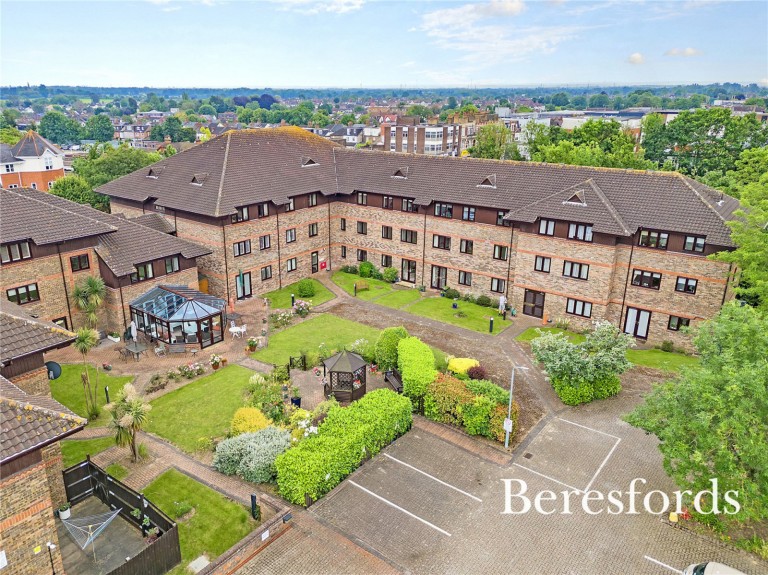 Images for Waldegrave Gardens, Upminster