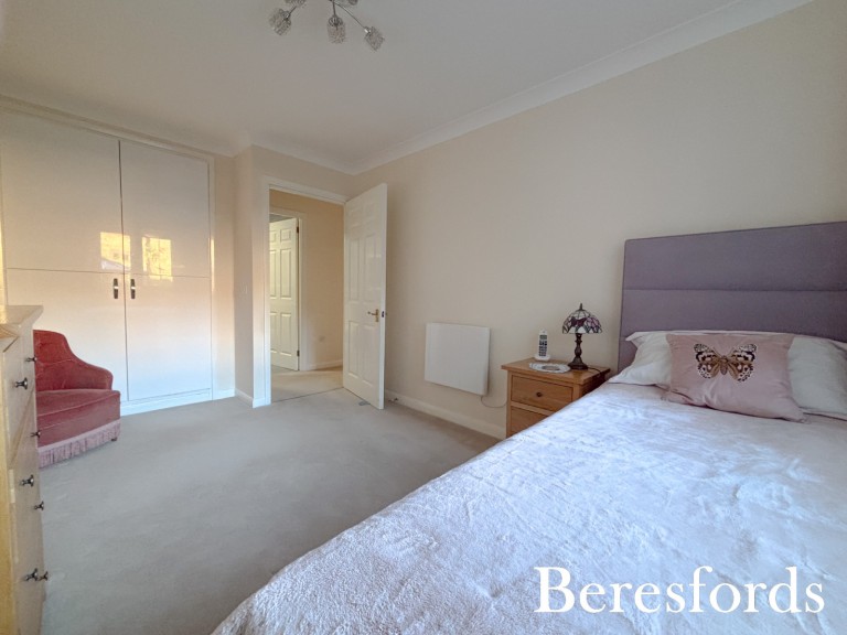 Images for Waldegrave Gardens, Upminster