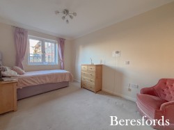 Images for Waldegrave Gardens, Upminster