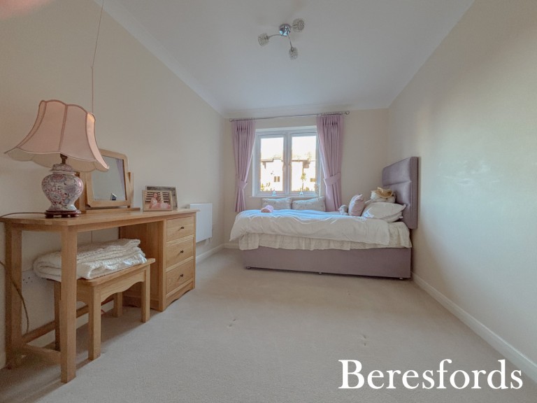 Images for Waldegrave Gardens, Upminster