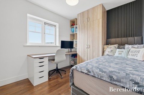 Click the photo for more details of Purfleet-on-Thames, Essex